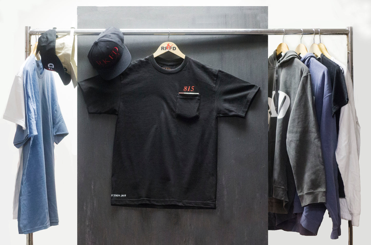 Symbol Black Pocket tee